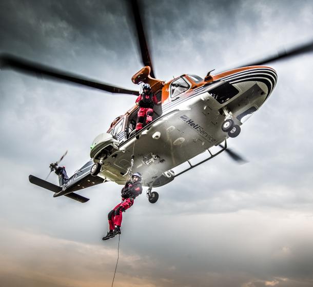AW169