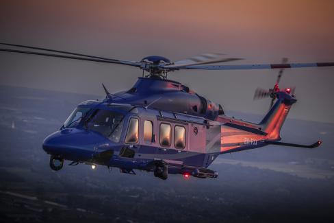 AW139